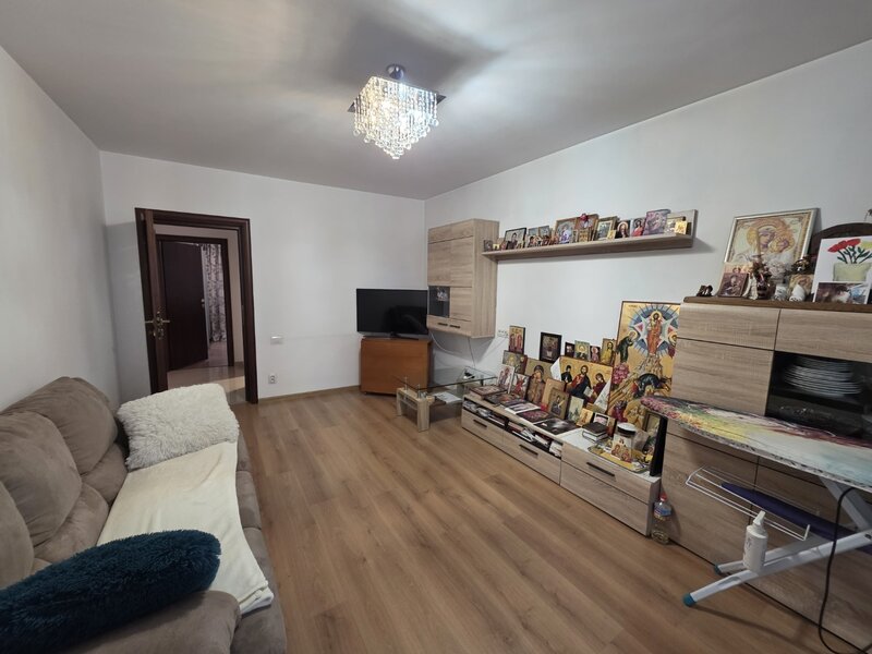 Dristor, chiar la gura de metrou, 5 minute mall Park Lake si parc IOR,